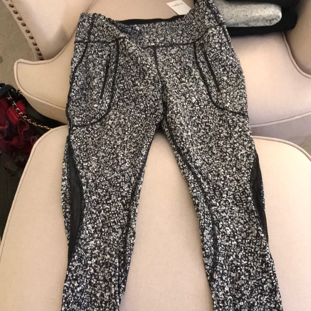 Lululemon workout pants!